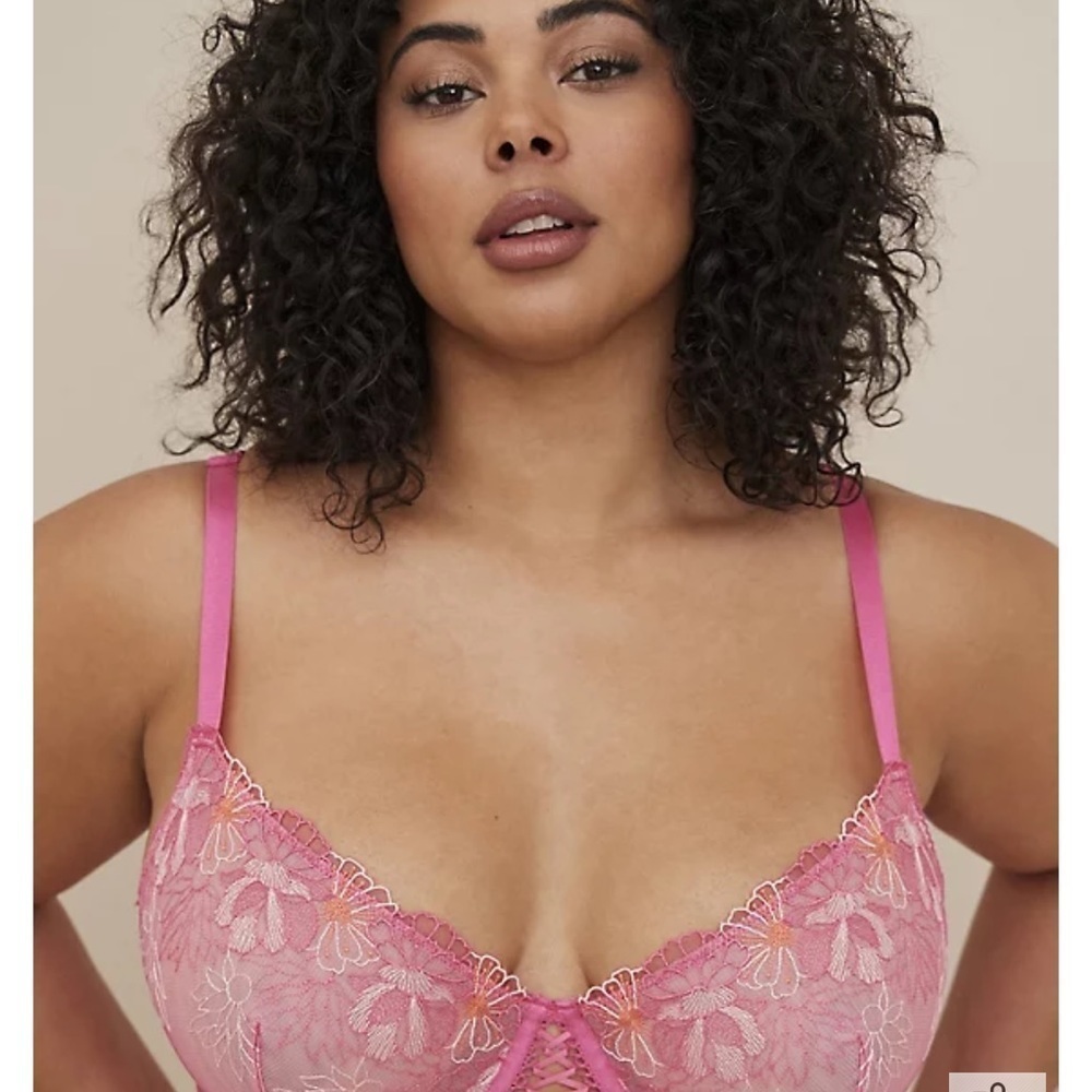NWT - EMBROIDERED UNDERWIRE BODYSUIT - MESH PINK - Picture 8 of 10